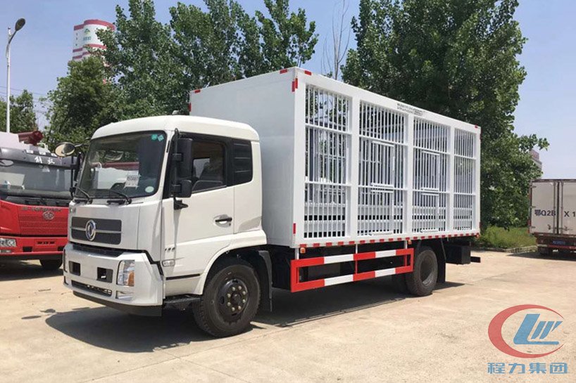 东风天锦6米8运猪车、畜禽运输车侧面图