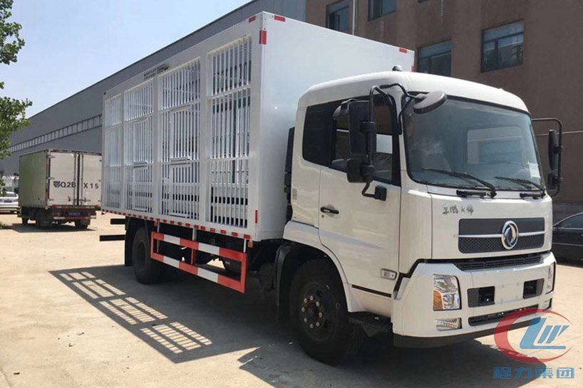 东风天锦6米8运猪车、畜禽运输车侧面图